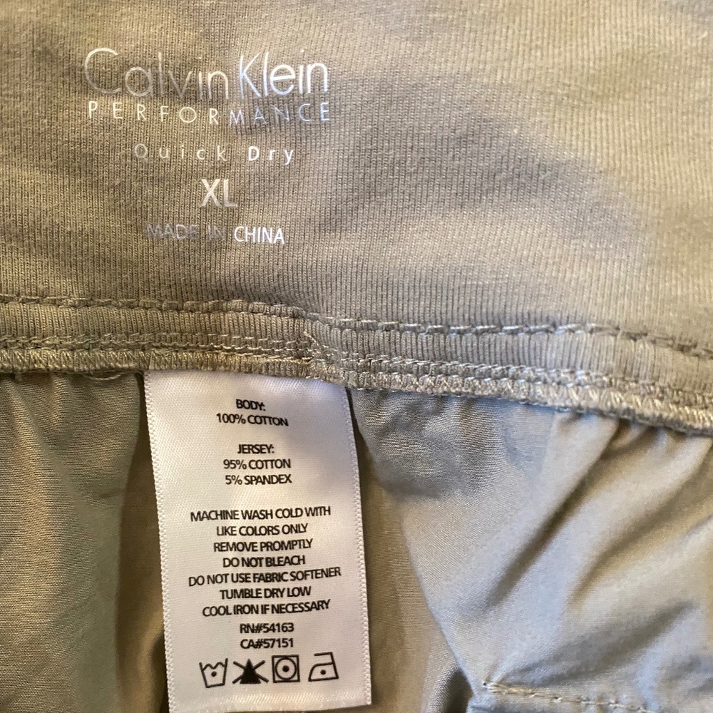 Calvin Klein Performance Women's Woven Rollover-Waist Shorts - Picture 5 of 6